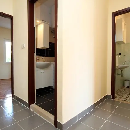 Apartment Family-friendly With Swimming Pool Kneza, Korcula - 9720 Račišće