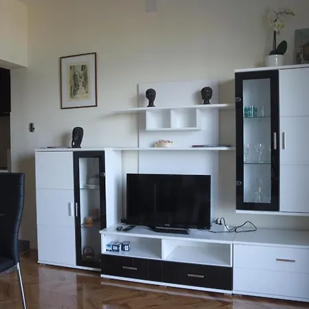 Family-friendly With Swimming Pool Kneza, Korcula - 9720 Apartment Račišće